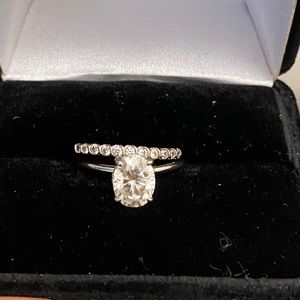 Beautiful Diamond Engagement Ring Wedding Set!
